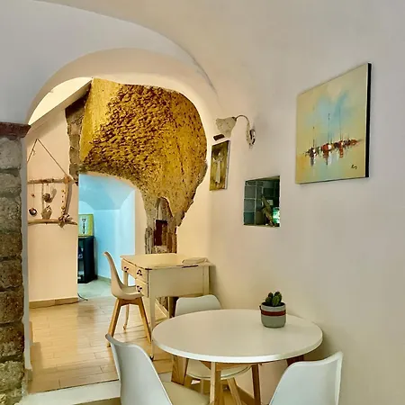 Lejlighed Domo Mea Authentic And Modern At The Castle