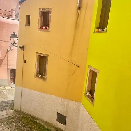 Domo Mea Authentic And Modern At The Castle * Bosa